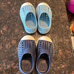 Natives size 5 (light blue), size 6 (navy blue)